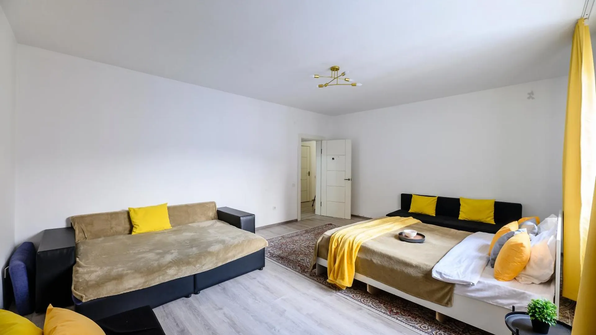 Apartment Большая Квартира На 8-9 Человек, С Красивым Видом 47 Almaty