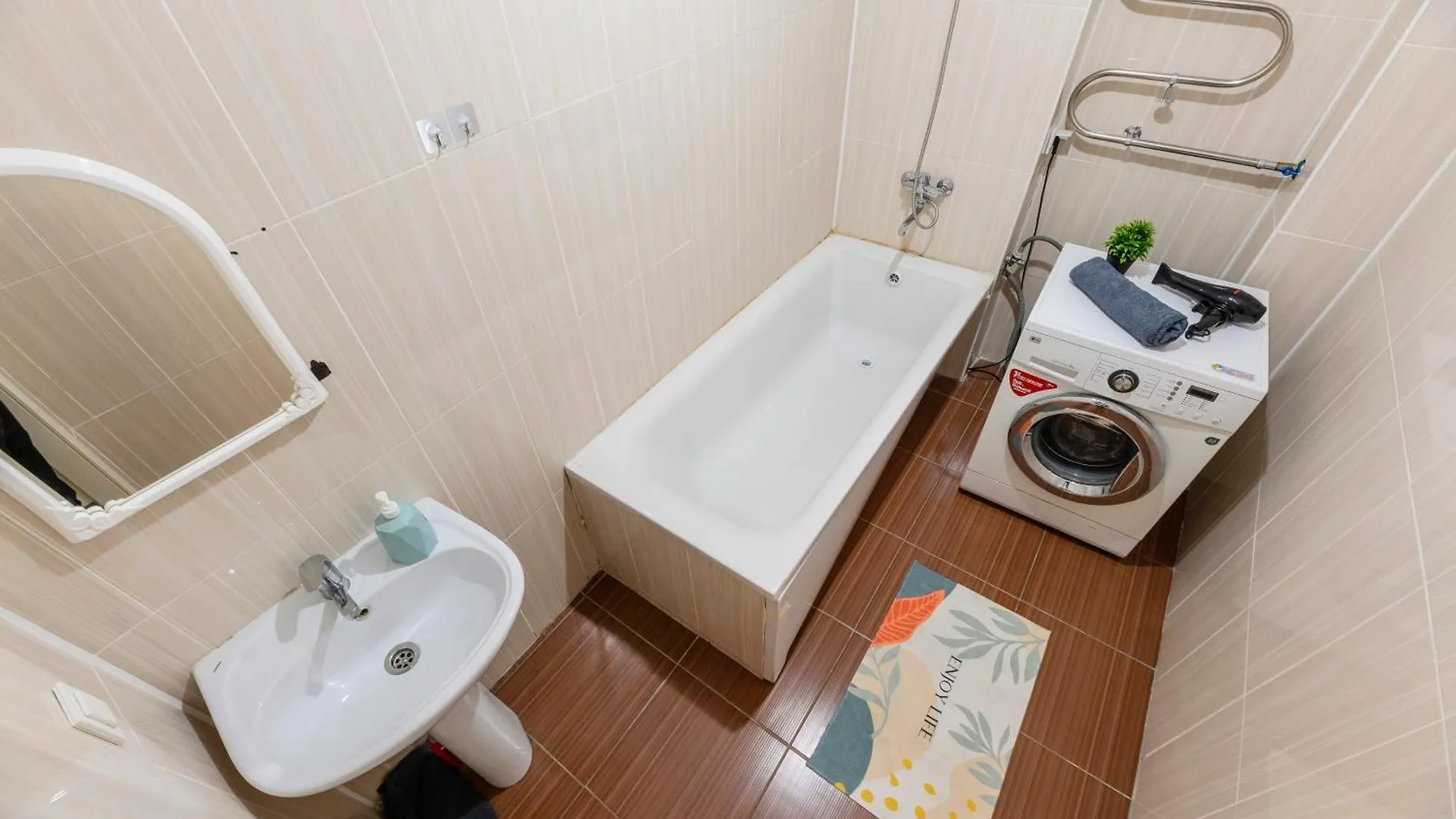 Apartment Большая Квартира На 8-9 Человек, С Красивым Видом 47 Almaty